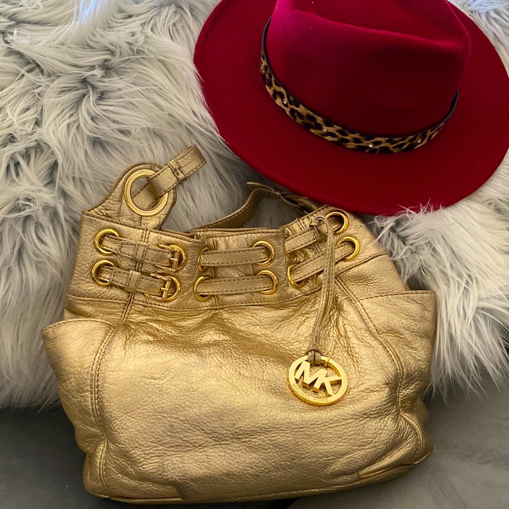 SOLD ☑️Michael Kors Purse